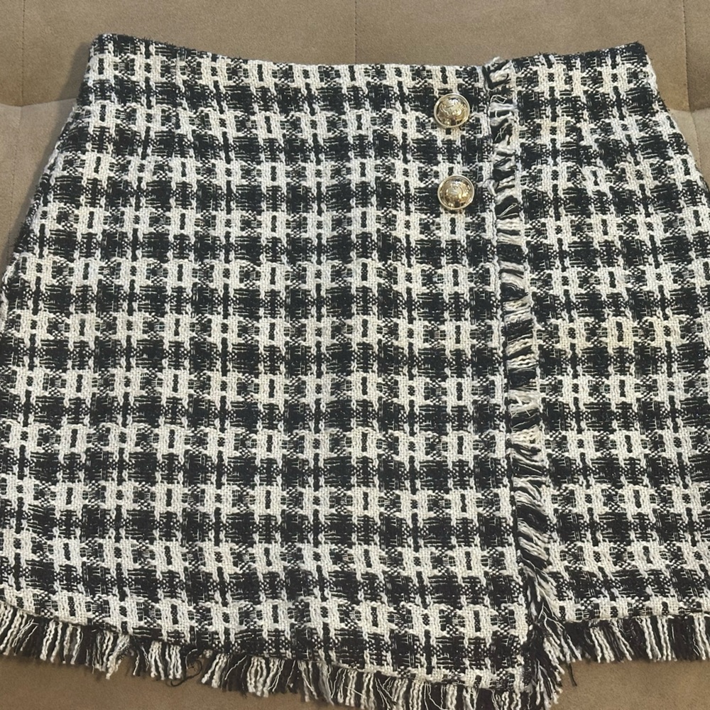 River Island tweed mini skirt + US size 8/UK 12